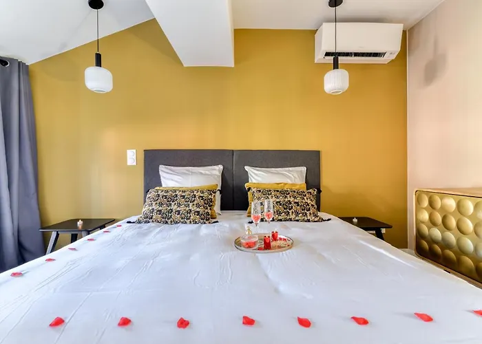 Apartament Le 11 Jacuzzi Avec Terrasses Clim Netflix Parking