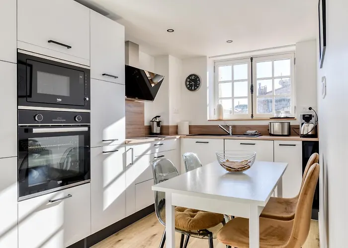 Apartament Le 11 Jacuzzi Avec Terrasses Clim Netflix Parking